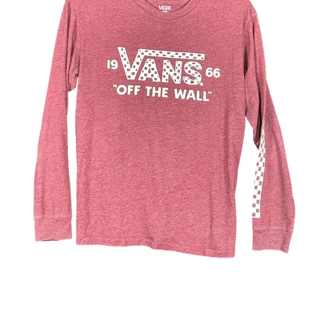 Lady's long sleeve Vans brand graphic piullover shirt. large size in petite